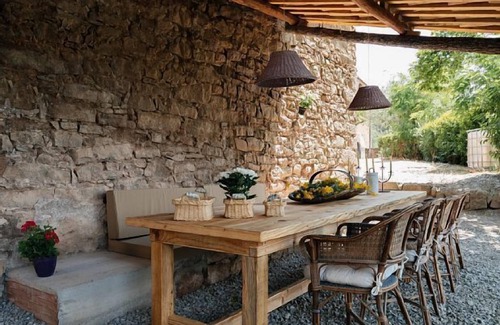 Castellnou de Bages Cottage | Guest Rated 10/10: Self Catering La Vila D'Argençola for 8