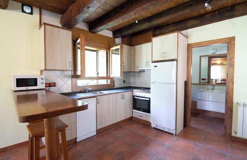 Hecho Cottage | Guest Rated 10/10: Self-Catering Borda Batista for 6