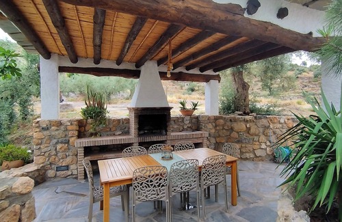Nechite Cottage | Pet-Friendly Balcón de Válor for 8 with Pool & Spa