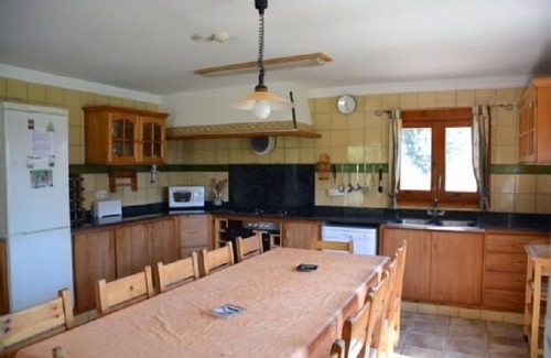 Vilobi d'Onyar Cottage | Relaxing Self-Catering Retreat at Can Salvà for 12 Guests