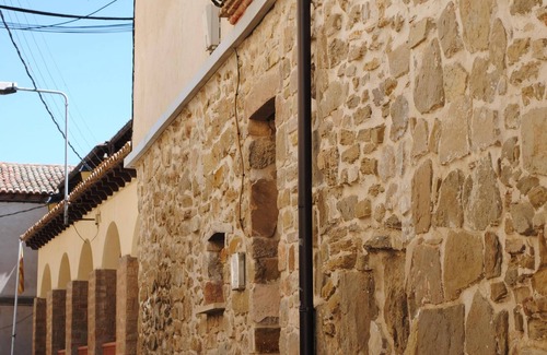 Montclar d'Urgell Cottage | Cozy Self-Catering Retreat at Cal Sarri Vell for Up to 8