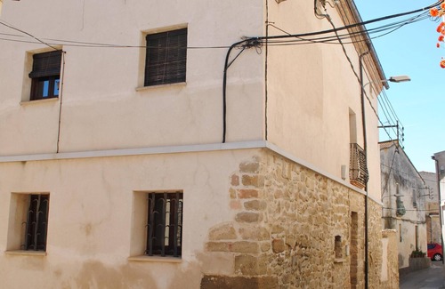 Montclar d'Urgell Cottage | Cozy Self-Catering Retreat at Cal Sarri Vell for Up to 8