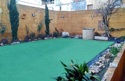 Miralcamp Cottage | Ideal Self-Catering Retreat in Cal Tarragona for 8 Guests