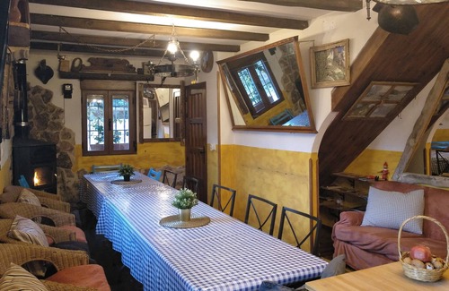 Villacorza Cottage | Self catering Castillo de la Riba for 10 people