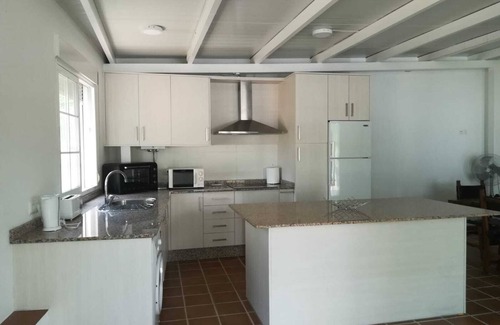 Ronda Cottage | Cozy La Maestra Cottage for 6 with Private Pool & Ocean View