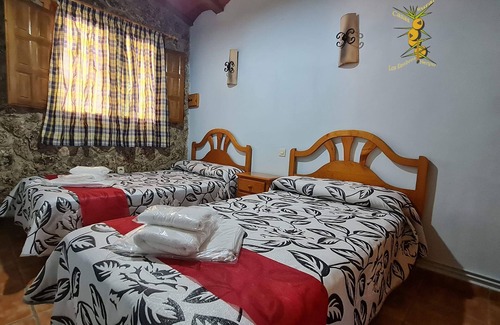 Nerpio Cottage | Cozy Self-Catering Cottage Los Enebros for 6 Guests