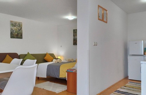 Brezice Cottage | Inviting Self Catering Cottage Studio with Lake Views