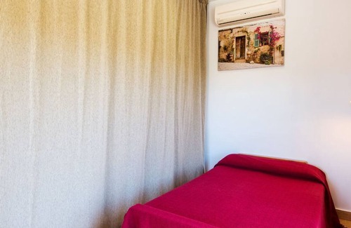 Totalan Cottage | Cozy De Oses Rural: Romantic Getaway with Ocean View