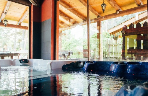 Prades Cottage | Discover El Xalet de Prades: Ideal for 10 Guests