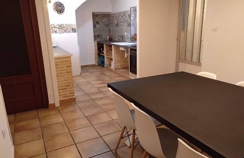 La Gila Cottage | Spacious Self-Catering Posada del Júcar for 14 Guests