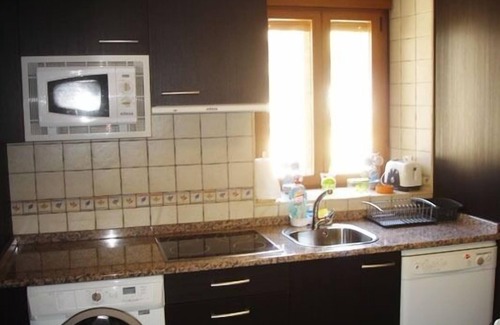Boca de Huergano Cottage | Guest Rated: La Altanera Cottage with Lake Views for 8