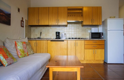 Tahiche Cottage | Cozy Self-Catering Finca Juamar with Pool for Two Guests