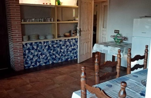 Candeleda Villa | Perfect Getaway: Higueras y Olivos for 12 Guests