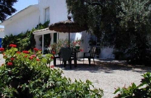 Mancha Real Cottage | Cozy Self-Catering La Cateta for 4 with Pool Access