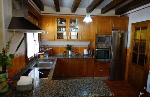 Abades Cottage | Inviting Self-Catering La Finca del Pozo for 8 Guests