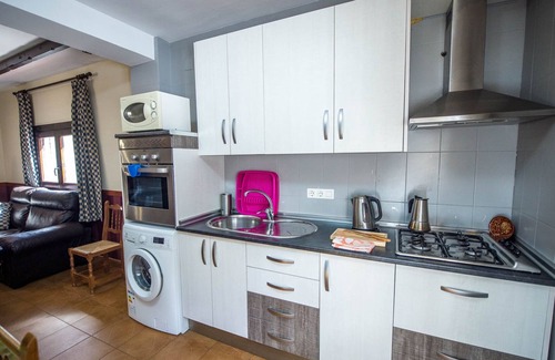 Monachil Cottage | Welcoming Self Catering Las Huertas with Private Pool