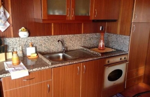 Pico Cottage | Welcoming Leiras de Mondim: Perfect for 6 with Ocean Views