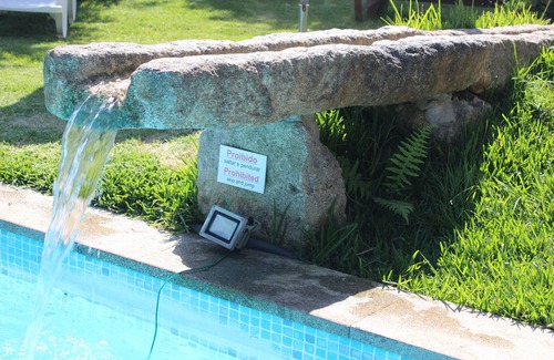 Pico Cottage | Welcoming Leiras de Mondim: Perfect for 6 with Ocean Views