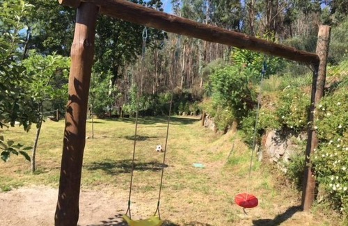 Pico Cottage | Ideal Self-Catering Retreat at Leiras de Mondim for 4