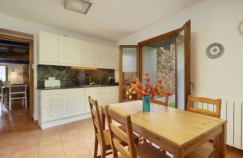 Rocabruna Cottage | Oceanfront Self-Catering Mas Can Soler for 8 Guests