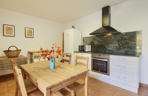 Rocabruna Cottage | Oceanfront Self-Catering Mas Can Soler for 8 Guests