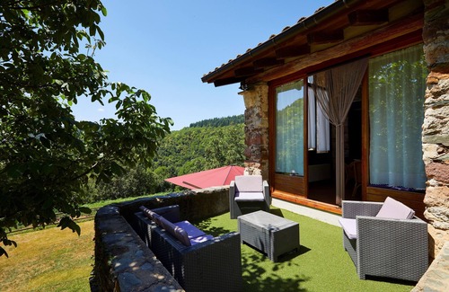 Rocabruna Cottage | Oceanfront Self-Catering Mas Can Soler for 8 Guests