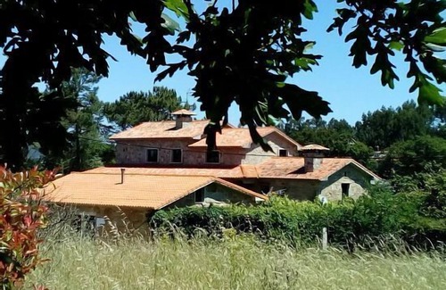 Ribadumia Cottage | Exceptional Self-Catering Getaway at O Sotear de Puxafeita