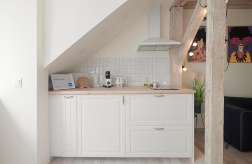Old Town Apartment | Guest Rated 10/10: Convenient Self Check-In Studio in Old Town