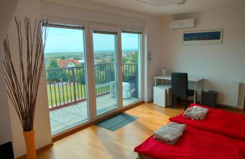 Breitenbrunn Apartment | Family Apartment with Lake View at Neusiedlersee