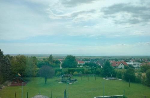 Breitenbrunn Apartment | Family Apartment with Lake View at Neusiedlersee