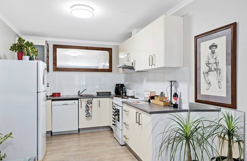 Capalaba Apartment | Smart 2-Bedroom Apartment in Bayside Brisbane with Pool