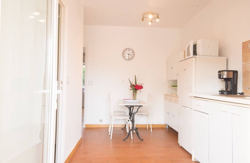 Plaine de la Brague Apartment | Cozy Self-Contained Apartment with Oceanfront Views