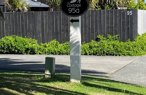 Point Wells Cottage | Cozy Self-Contained Cottage with Ocean View & Pool