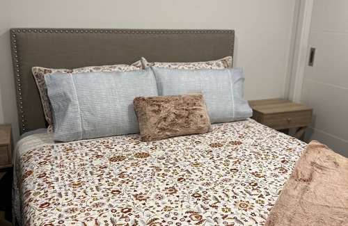 Aotea Bed & Breakfast | Guest Rated 10/10: Cozy 2-Bedroom Flat with Kitchenette