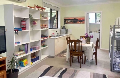 Medowie Apartment | Self Contained Private Guesthouse