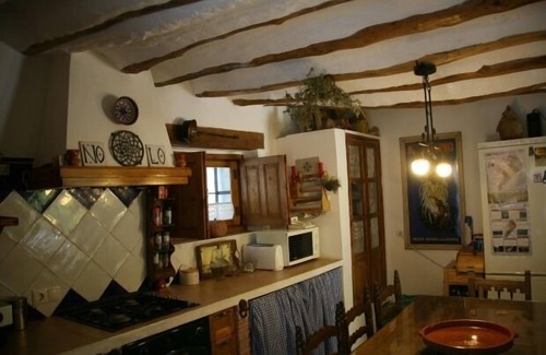 Villanueva del Arzobispo Cottage | Pet-Friendly El Nolo: Ideal for 14 Guests with Pool & Spa