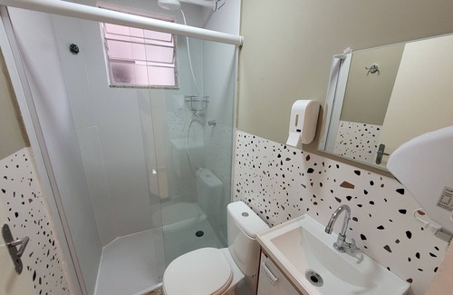 Barra Funda Hotel | Budget-Friendly Self Hostel with Family Amenities & High Ratings