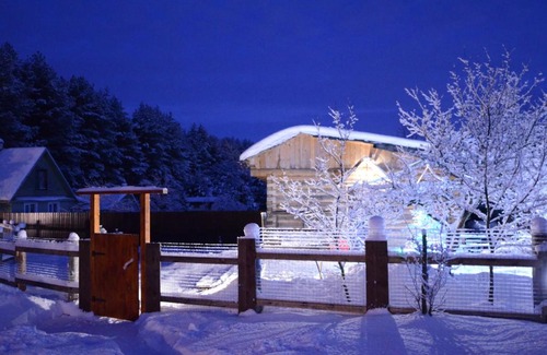 Ostashkov Ski Chalet | Discover SeligerLAND Cottage #4: Pet-Friendly Retreat