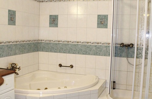 Tuttlingen Hotel | Discover Seltenbacher Hof: Family-Friendly & Accessible Stay