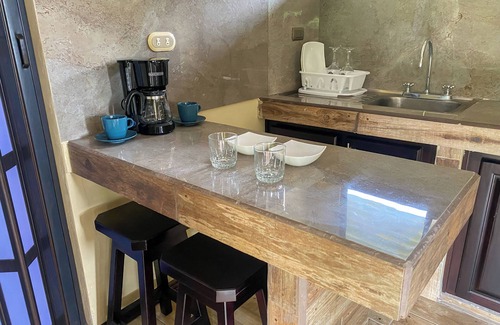 Rio Cuarto de Grecia Cabin | Explore Loft 3 in Río Cuarto: Nature & Spa Retreat