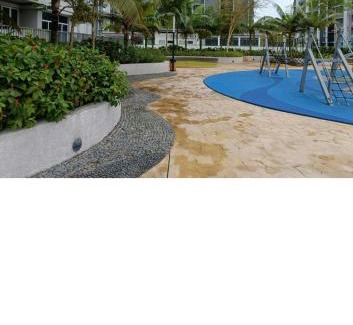Kajang Apartment | Discover Semarak Homestay: Ideal for Families with Pool & Hot Tub