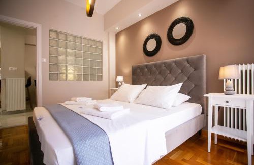Koukaki Apartment | Family-Friendly Semeli by Heloni Apartments: 4-Star Retreat
