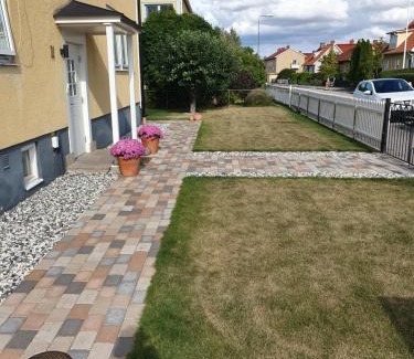 Vadstena Apartment | Top-Rated Semesterlägenhet with Hot Tub & Family-Friendly Perks