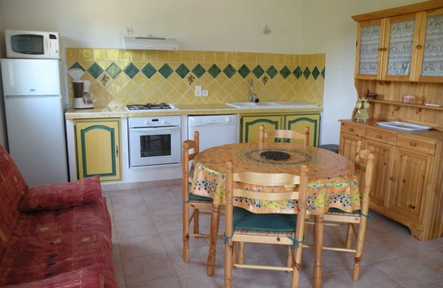 Baudinard-sur-Verdon Cottage | Charming Country Houses with Ocean Views & Pet-Friendly Options