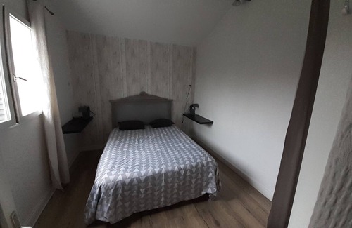 Andernos-les-Bains House | Semi-detached house in Andernos, with terraces & Wi-Fi