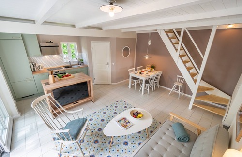 Altenkirchen House | Semi-detached house with quiet terrace surrounded by greenery - 4.5 km to the beach