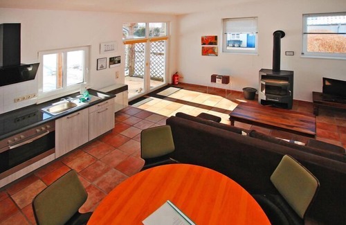 Muritz House | Cozy Semi-Detached House with Ocean View at Flacher See