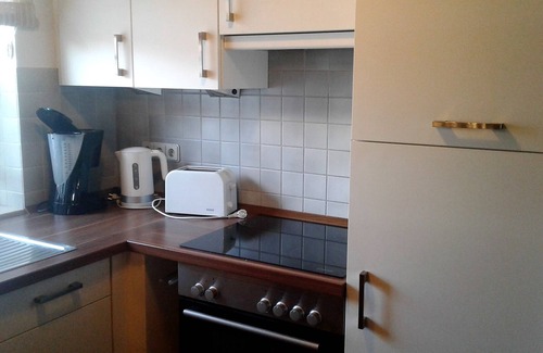 Wangerland Apartment | Cozy Semi-Detached House in Hooksiel with Ocean Views
