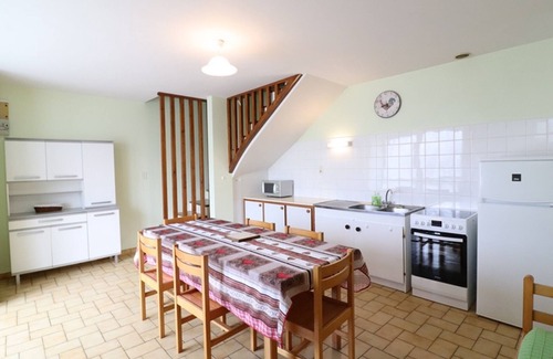 Lorcieres Cottage | Cozy Gite Lorcières: Family-Friendly with Spa & Breakfast