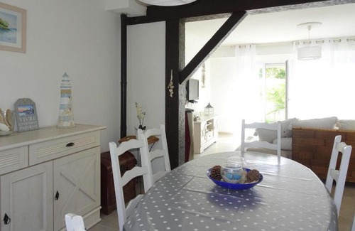 Port-Louis House | Family-Friendly Semi-Detached House in Port-Louis, 4 Stars
